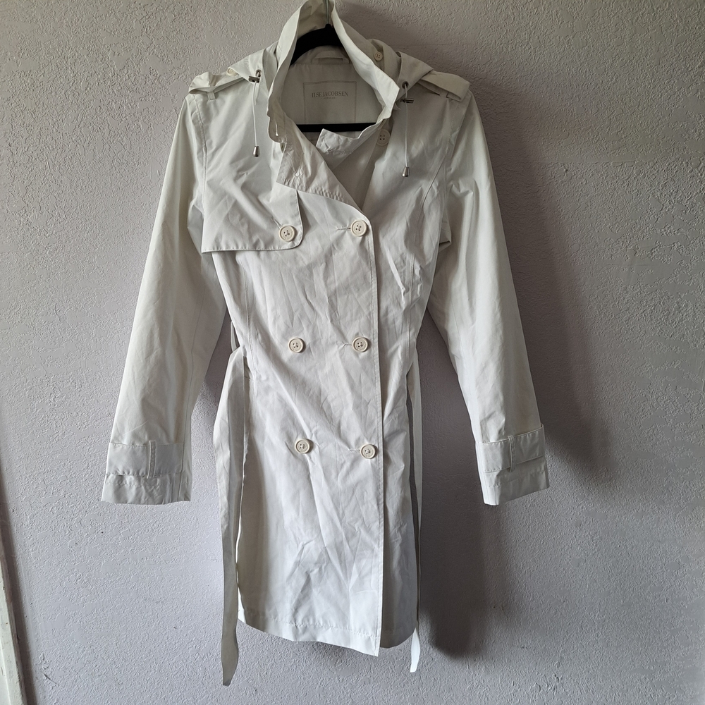Ilse Jacobsen White Trench Coat
